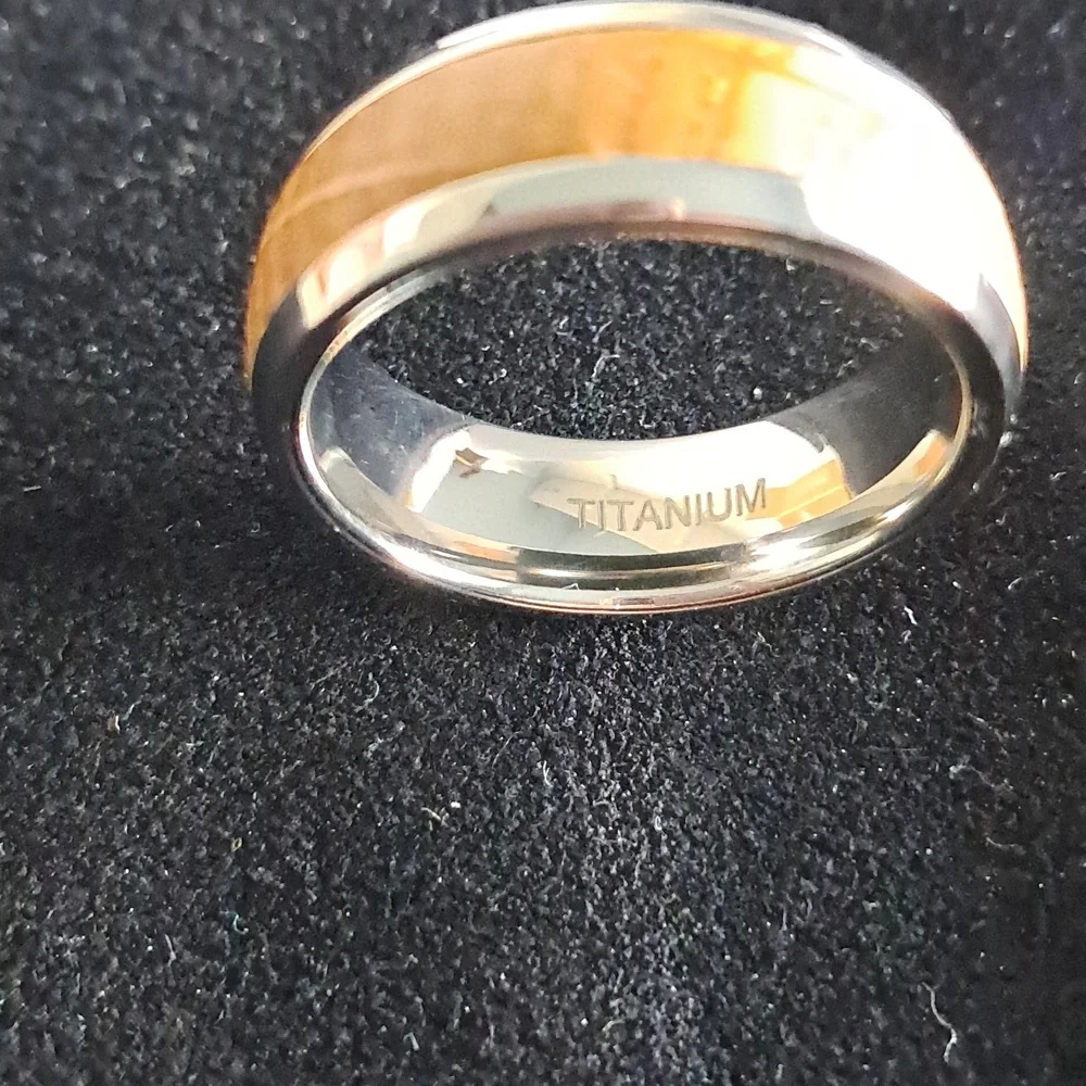 Whisky Barrel Titanium Mens Ring. Sizes 9 & 10‎